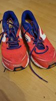 Chaussure de sport taille 40 en bon état