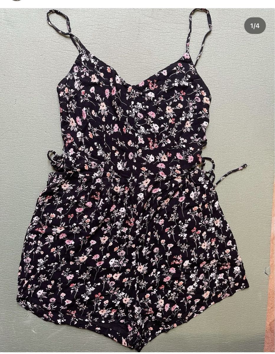 Tute: Beautiful onesie – Nuovo e nell'imballaggio originale da Opfikon venduto da MabelCouture