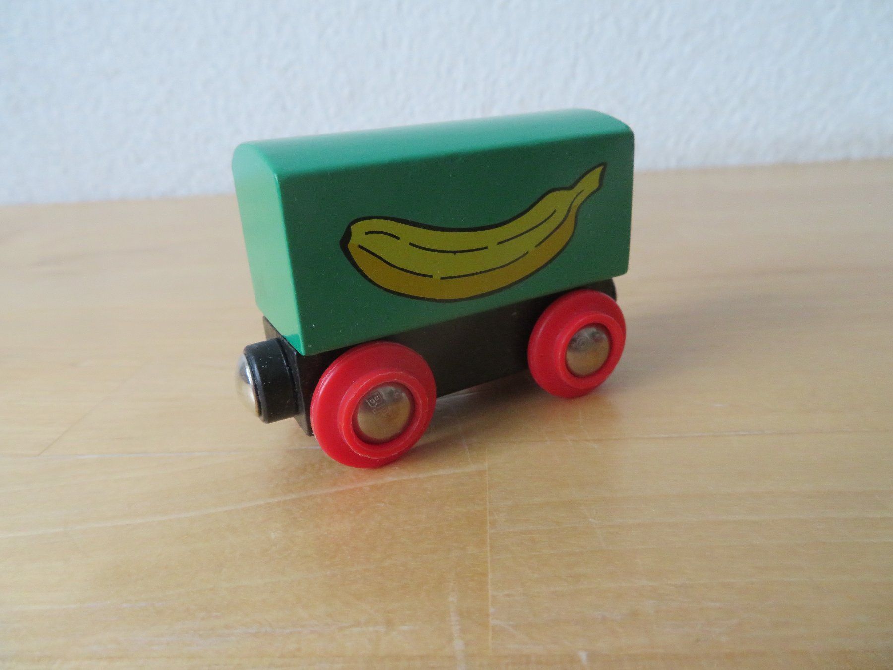 Brio Giocattoli: Original BRIO BAHN "Lok mit Fruchtwaggons" – Usato da Zürich venduto da piroma 2