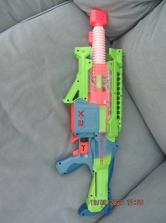 Giocattoli: NERF Elite 2.0 Double Punch motorisiert Blaster  – Usato da Kirchberg BE venduto da sonne88 1