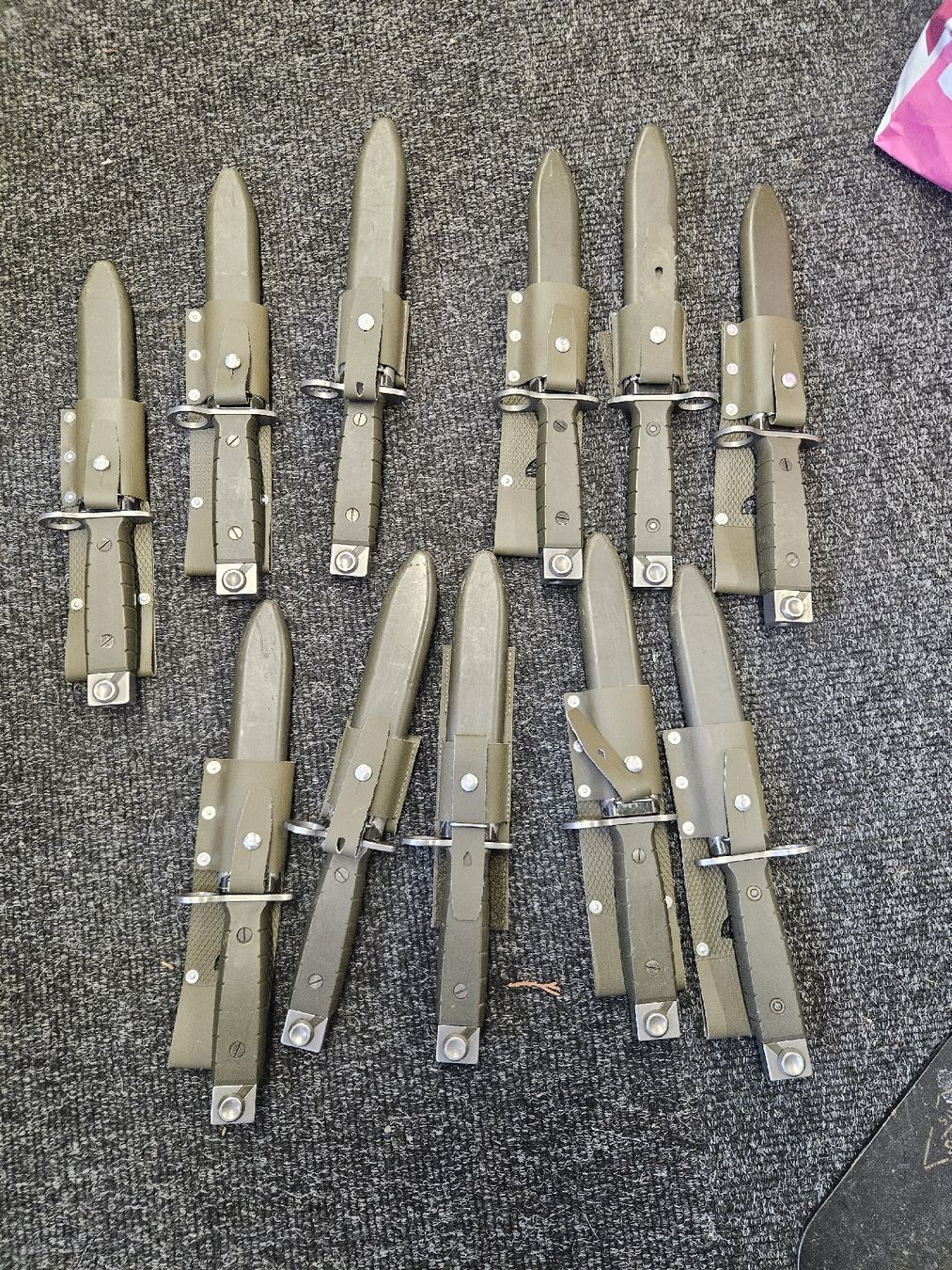 Schweizer Armee Armi bianche: Wenger/Victorinox Bajjonete – Usato da Rickenbach b. Wil venduto da nic_8ljr