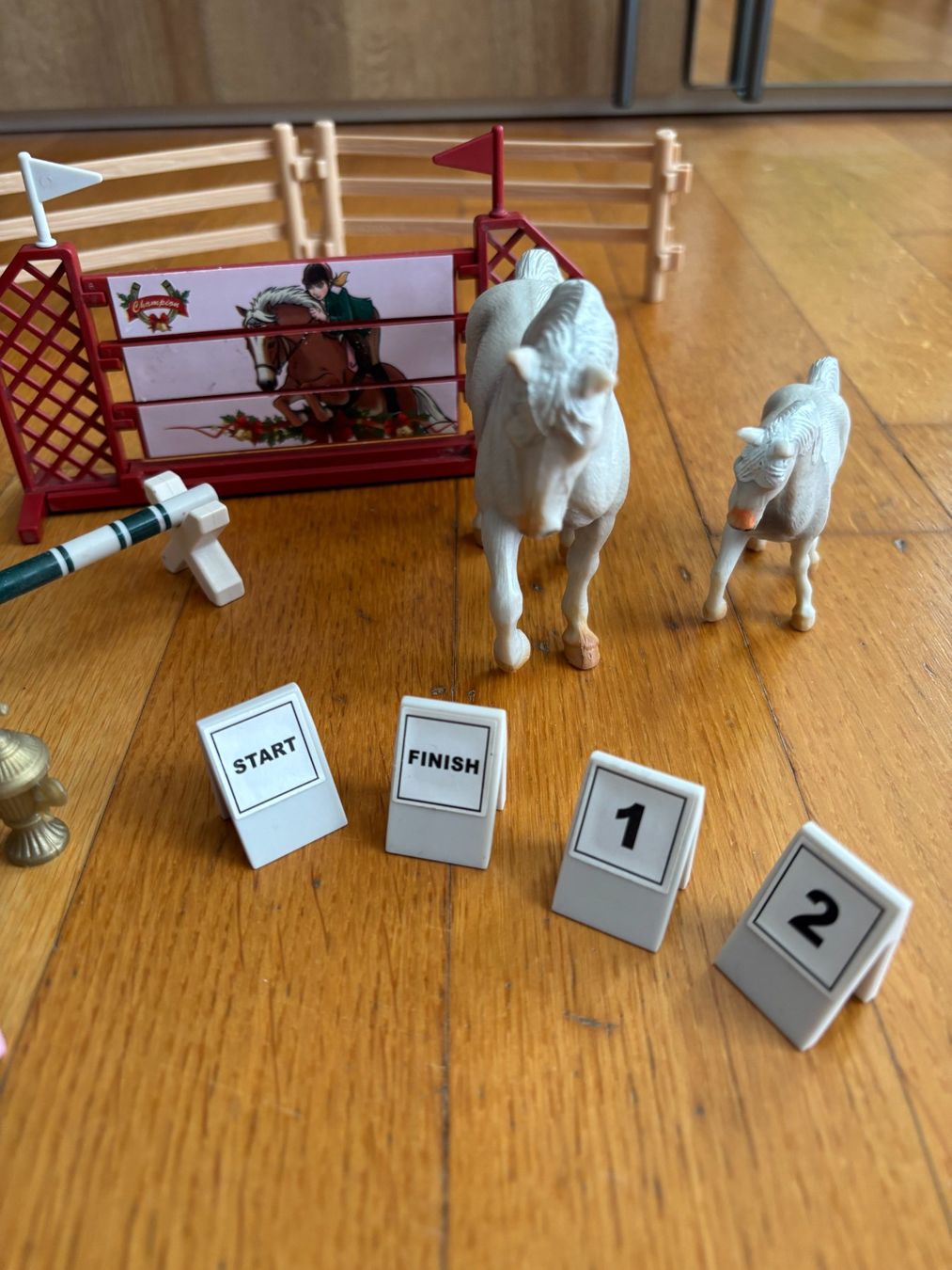 Schleich Giocattoli: Schleich Turnier / Hindernisse – Usato da Biel-Benken BL venduto da Bergerr 3