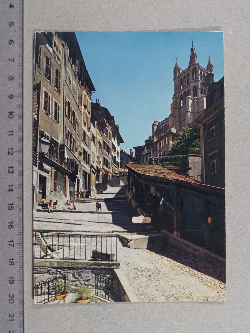 Cartoline postali: Lausanne, 1976 – Usato da Lenzburg venduto da fh1