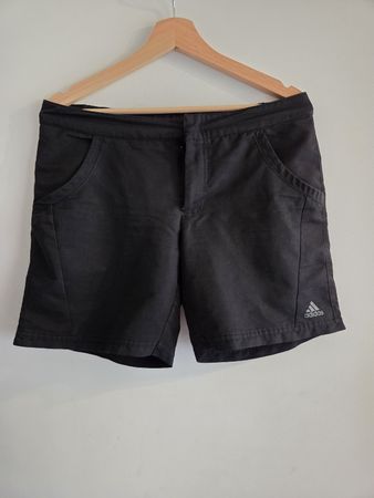 Adidas Shorts schwarz für Damen, Grösse M
