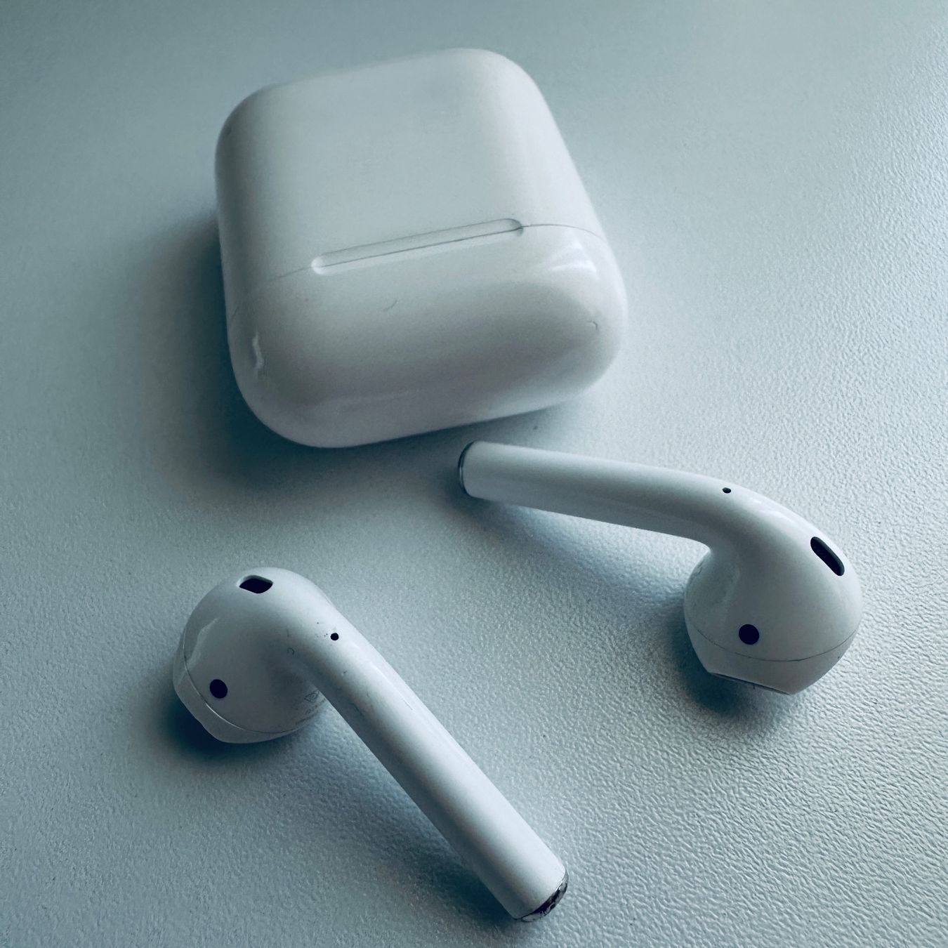 Apple Cuffie: Original Apple AirPods 2 Kopfhörer Wireless Lightning Kabel – Usato da Basel venduto da MY.AIRPODS.SHOP 6