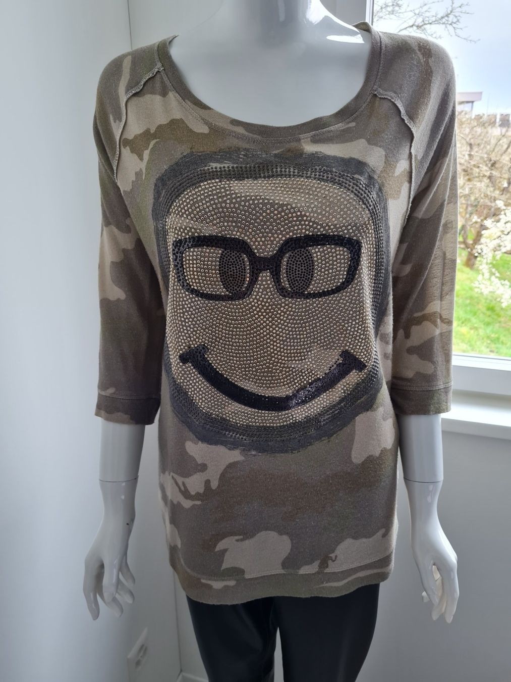 T-shirt: Shirt Pulli von Margittes – Usato da Schaffhausen venduto da Catboot01 1