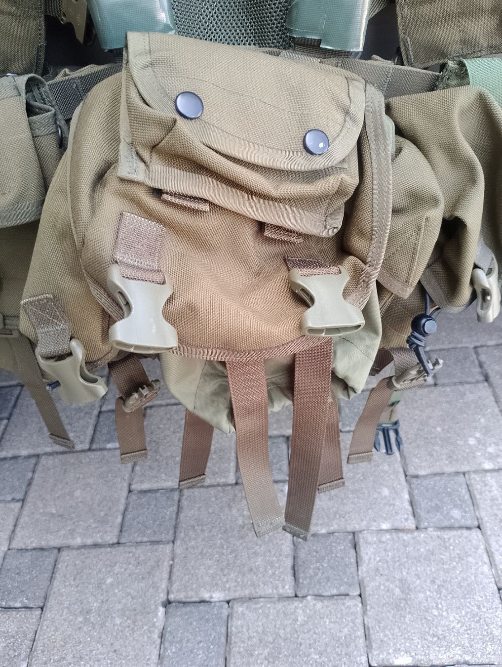Uniformes: Chest Rig von J-Tech mit div. Taschen – D'occasion à Safenwil par dodgewc12 4