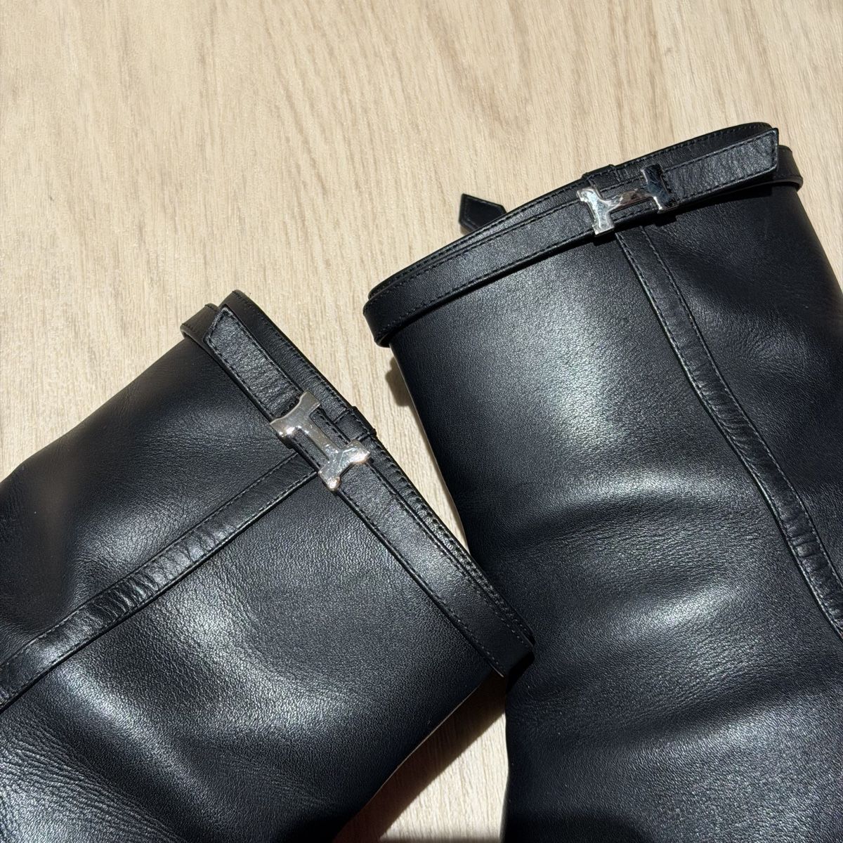 Hermès Scarpe da donna: Hermès black leather ankle boots – Usato da Lausanne venduto da its_zl9h 6