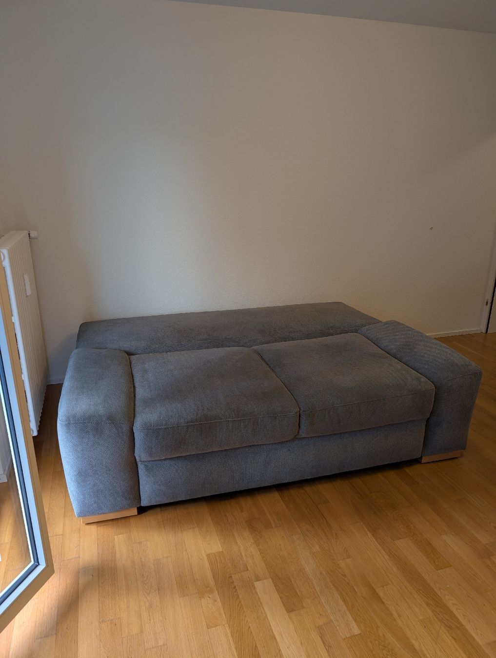 Divani: Schlafsofa, grau, mit Bettkasten, klappbar – Usato da Adliswil venduto da cikali 5