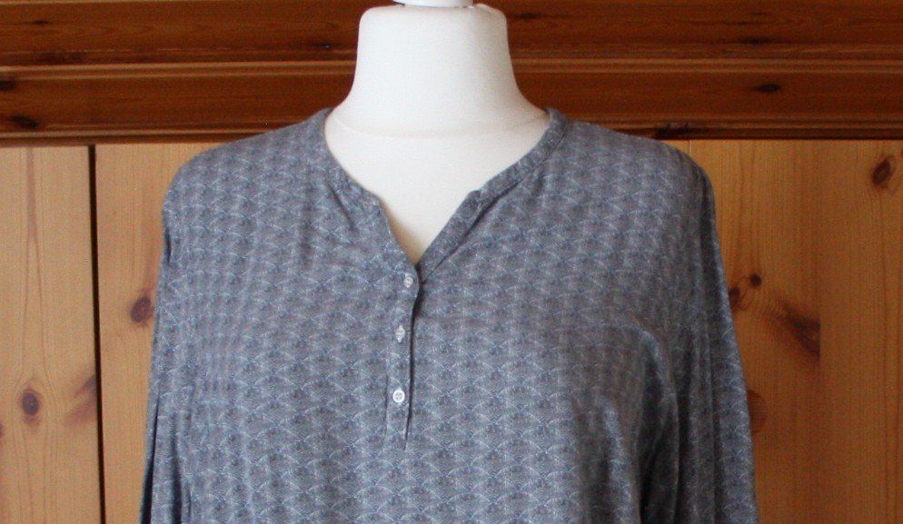 Camicette: Bluse Langarm hellbau Gr. XL – Usato da Flüelen venduto da Diversicum-Curvy 1