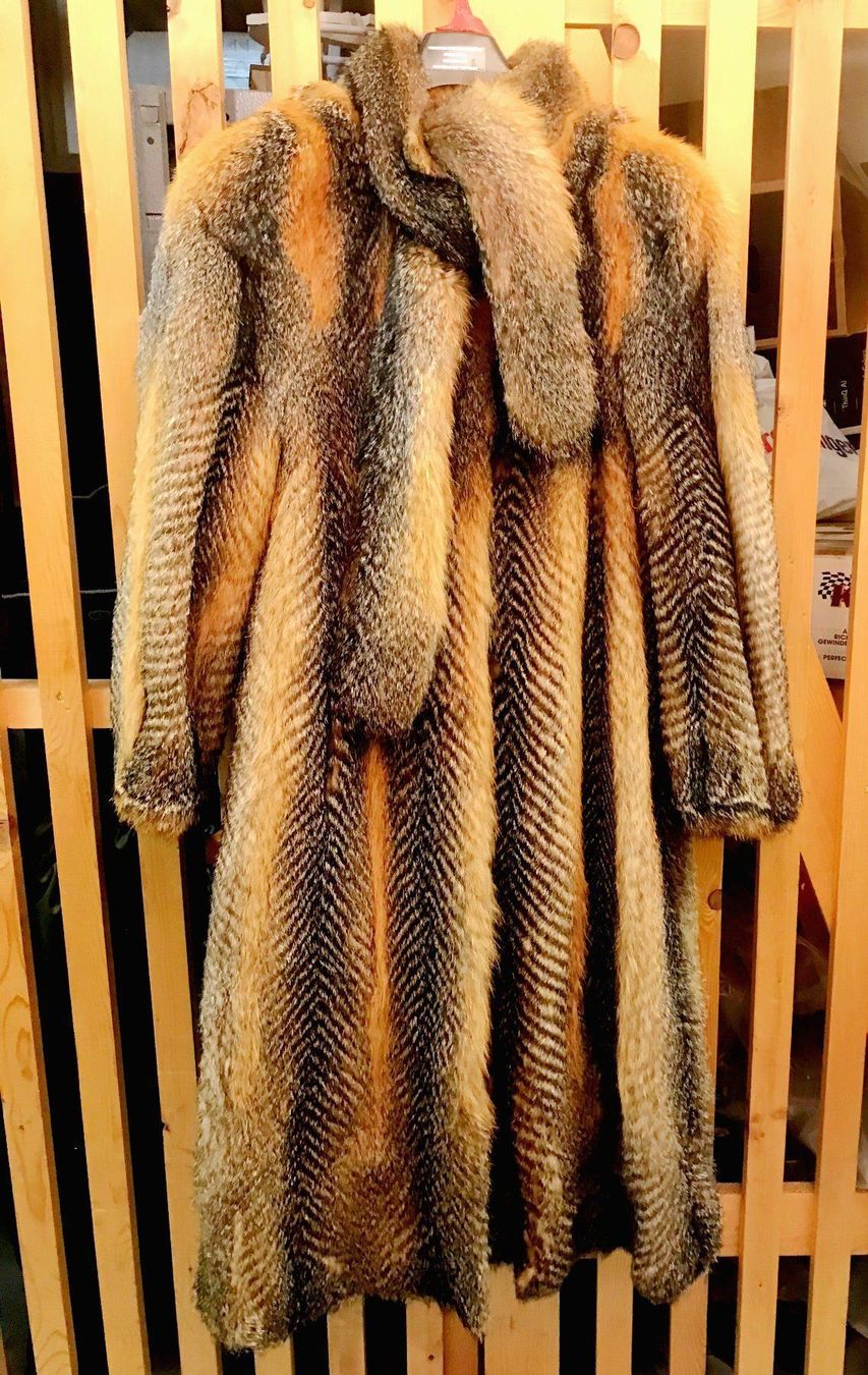 Cappotti: Pelzmantel Rotfuchs Grösse 38 – Usato da Chur venduto da montaqua 1