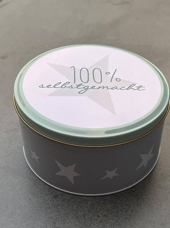 Tutte le decorazioni: Geschenkdose / Deko Dose mit Sternen (Metall) – Usato da Mels venduto da Ralf-dp8t