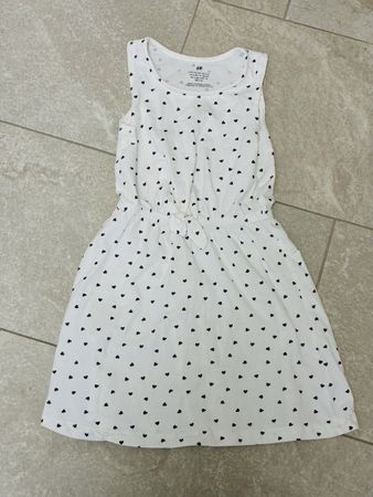H&M Kleid mit Härzli, Gr. 122/128, ideales Sommerkleid!