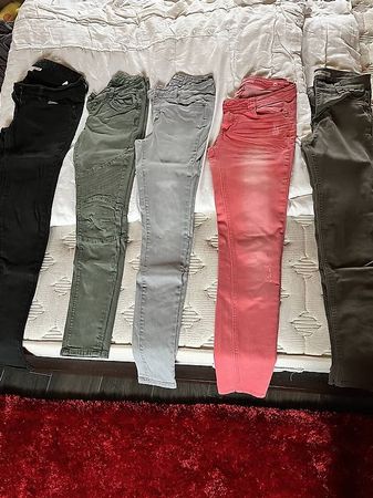 Jeans e pantaloni taglia S