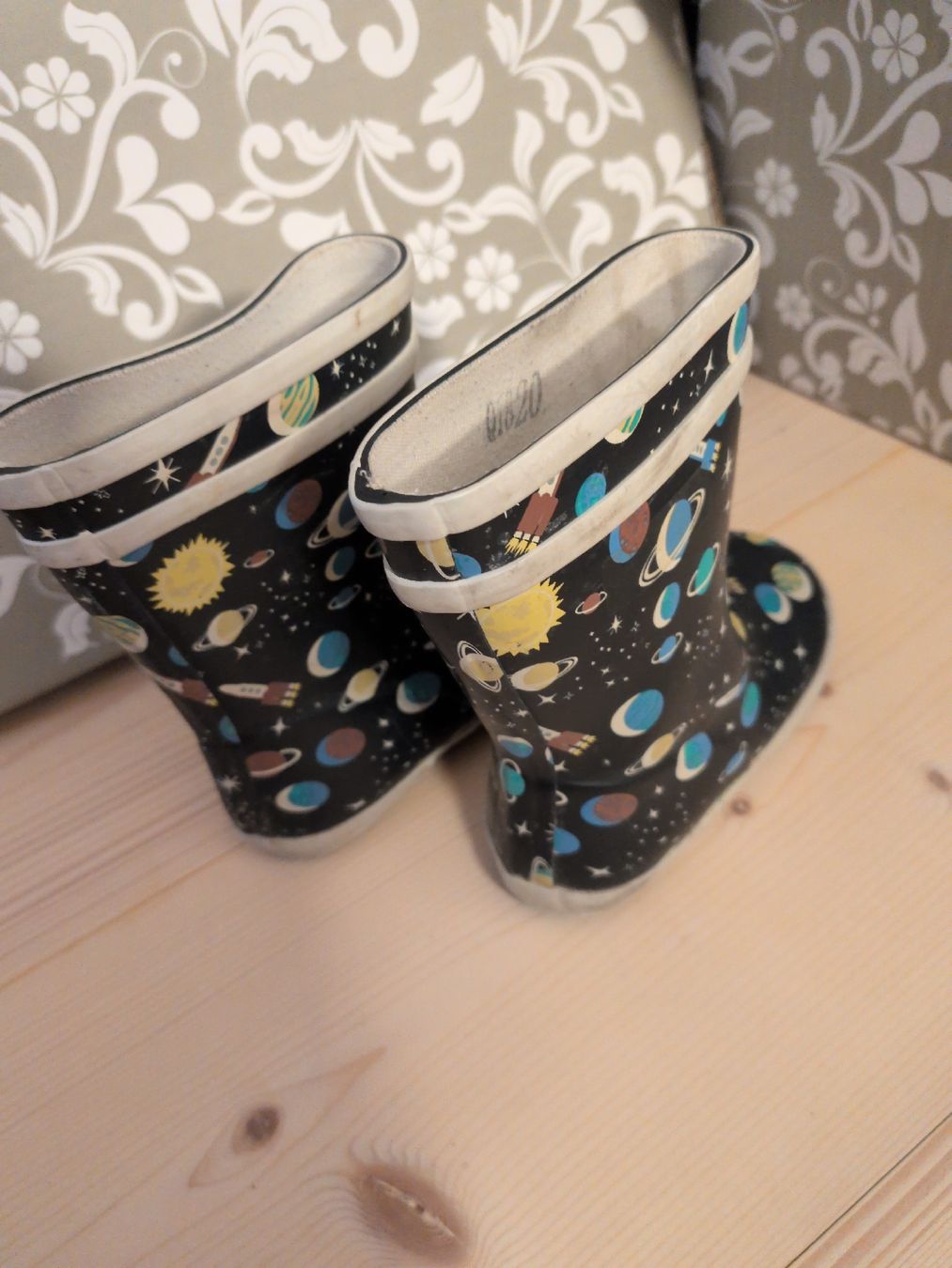 Chaussures garçon: Gummistiefel Gr. 23 – D'occasion à Oberhelfenschwil par Tattar 2
