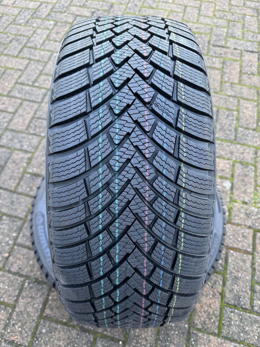 Pneumatici & Ruote complete: NEU Winterreifen 225/45R18 – Nuovo (secondo la descrizione) da Aristau venduto da 020214 1