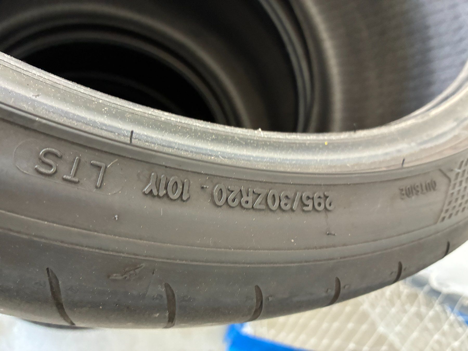 Goodyear Pneus & Roues: Good Year F1 Eagle 2x 245/35 20 – D'occasion à Lüchingen par bsk-graf-bikeshop 2