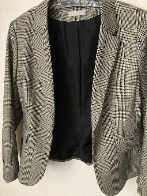H&M Giacche: Eleganter Damenblazer Grösse 36/38 – Usato da Affoltern am Albis venduto da rollotomasi 3