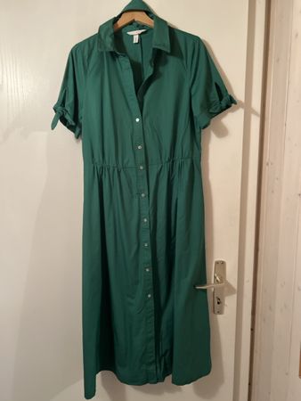 NEU Kleid grün Kurzarm Gr M, einmal getragen
