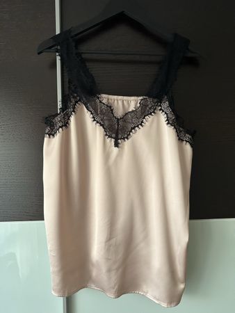 Damen Top rose mit schwarzer Spitze neu! Gr. 40