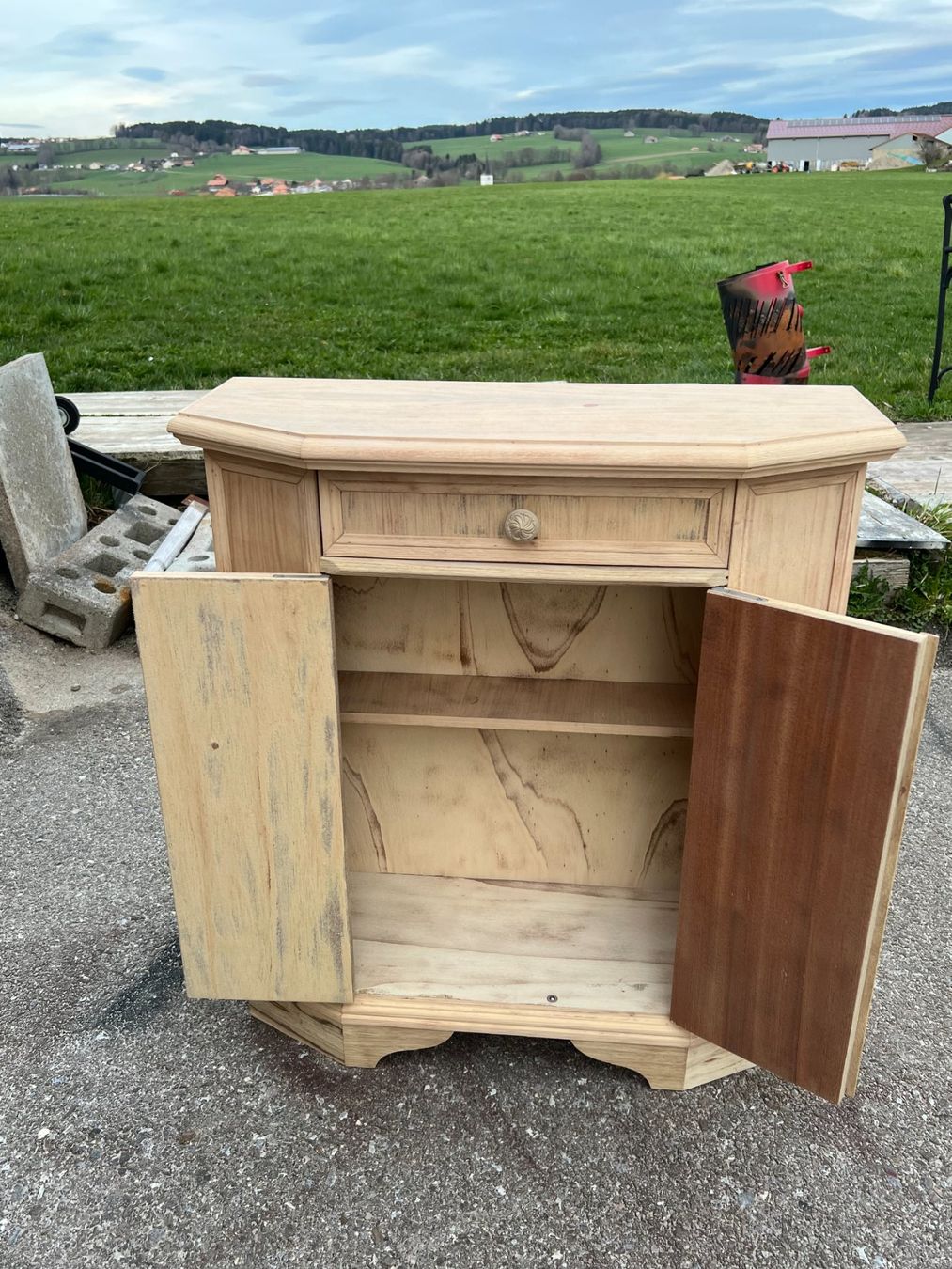 Cassettiere: ART 1056-H Petit meuble sablé – Usato da Pont-La-Ville venduto da BCMGLEAL 3