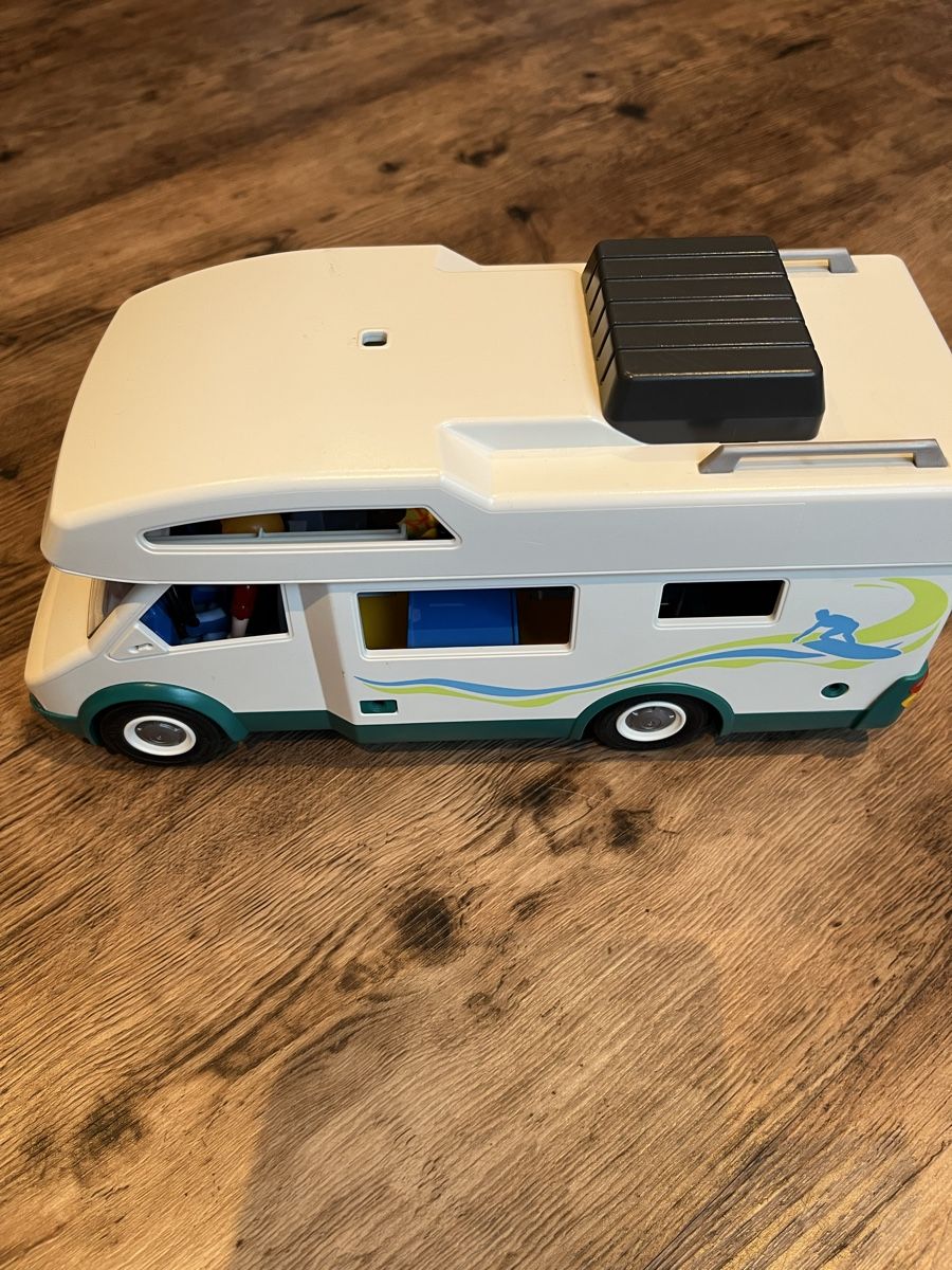 Playmobil Giocattoli: Playmobil Camper – Usato da Liebefeld venduto da 75_8j6h