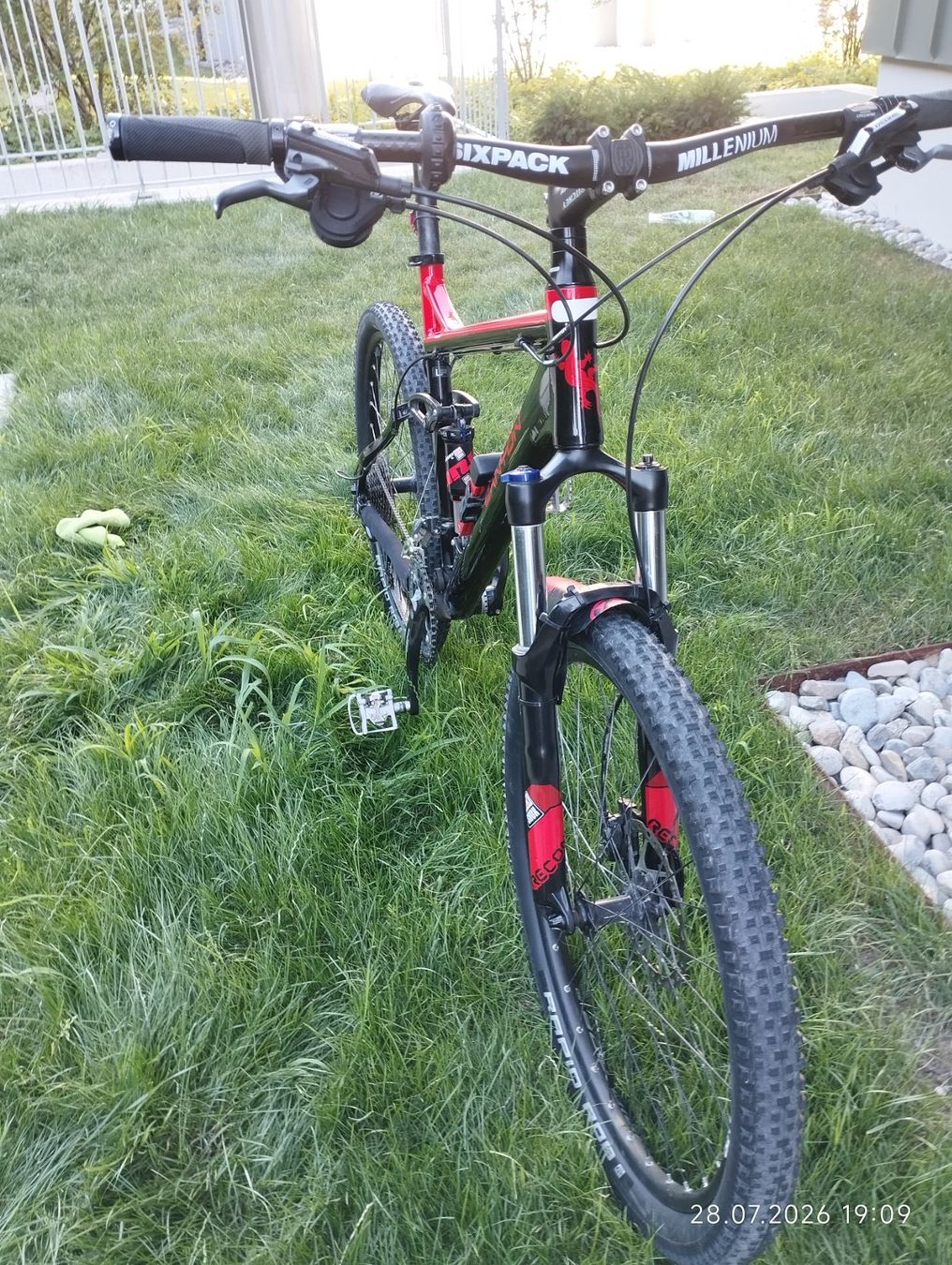 Canyon Vélos: Canyon Fully Mountainbike schwarz/rot – D'occasion à Hedingen par Maurice_Green 1