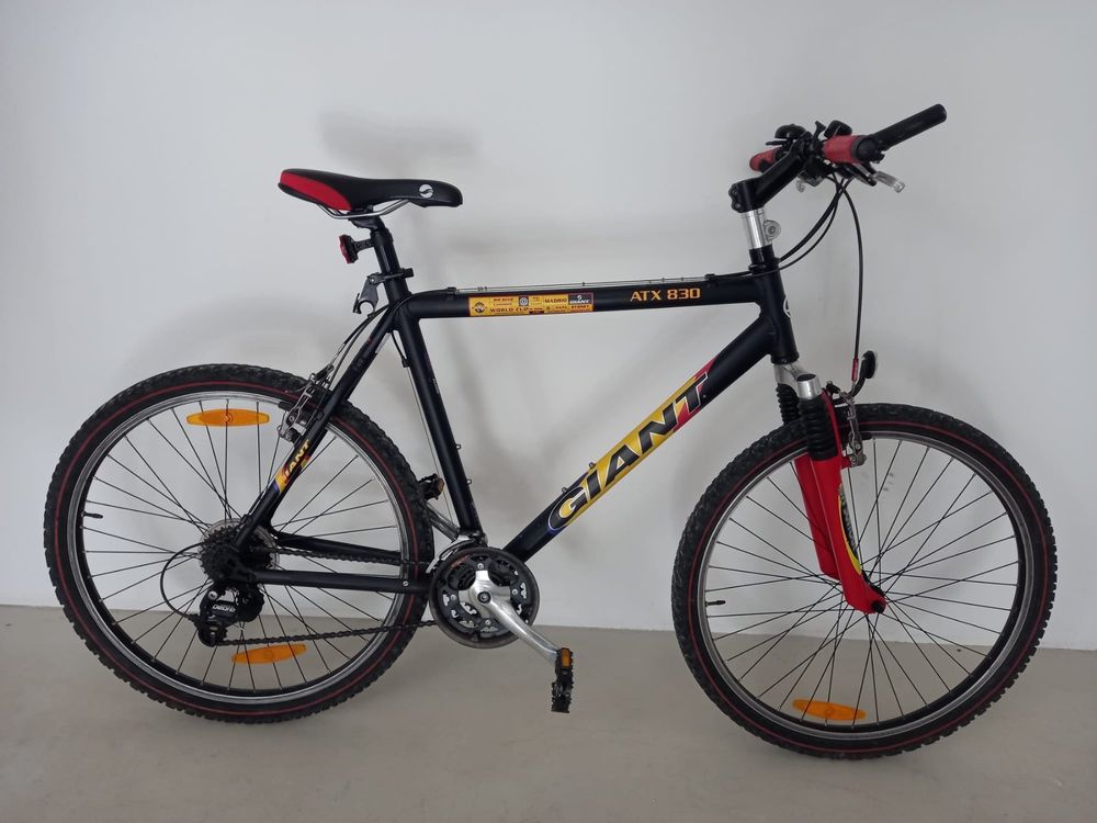 Junior Mountain Bike Giant ATX830 schwarz (Gebraucht) in Gümligen für ...