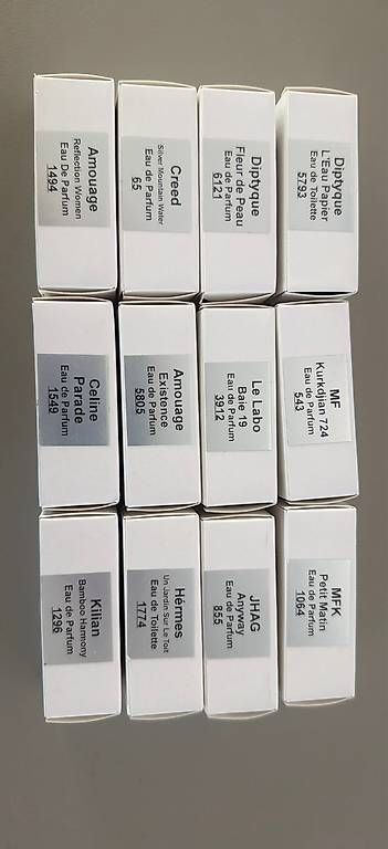 Parfum & Eau de Toilette: Parfüm Samples – Gebraucht aus Heerbrugg von hvil