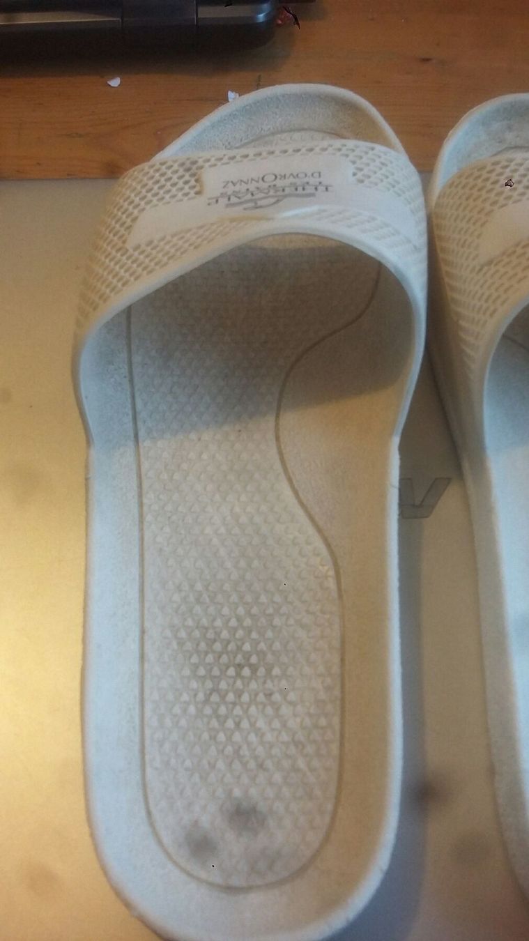 Scarpe da uomo: 1 paire de schlappes – Usato da Miecourt venduto da Marly1 6