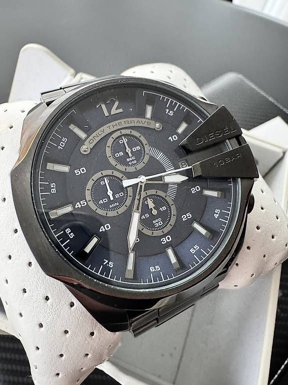 Diesel Orologi: Diesel Chronograph- Diesel Mega Chief – Usato da St. Gallen venduto da Maverik_HunterX 1