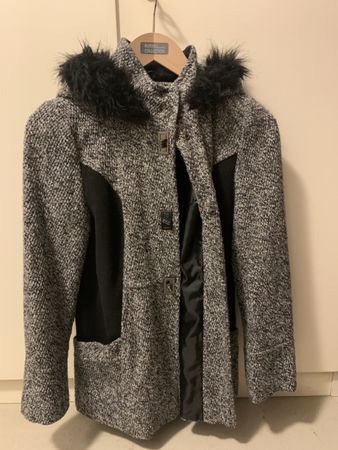 Wintermantel Grau-Schwarz, Grösse 34