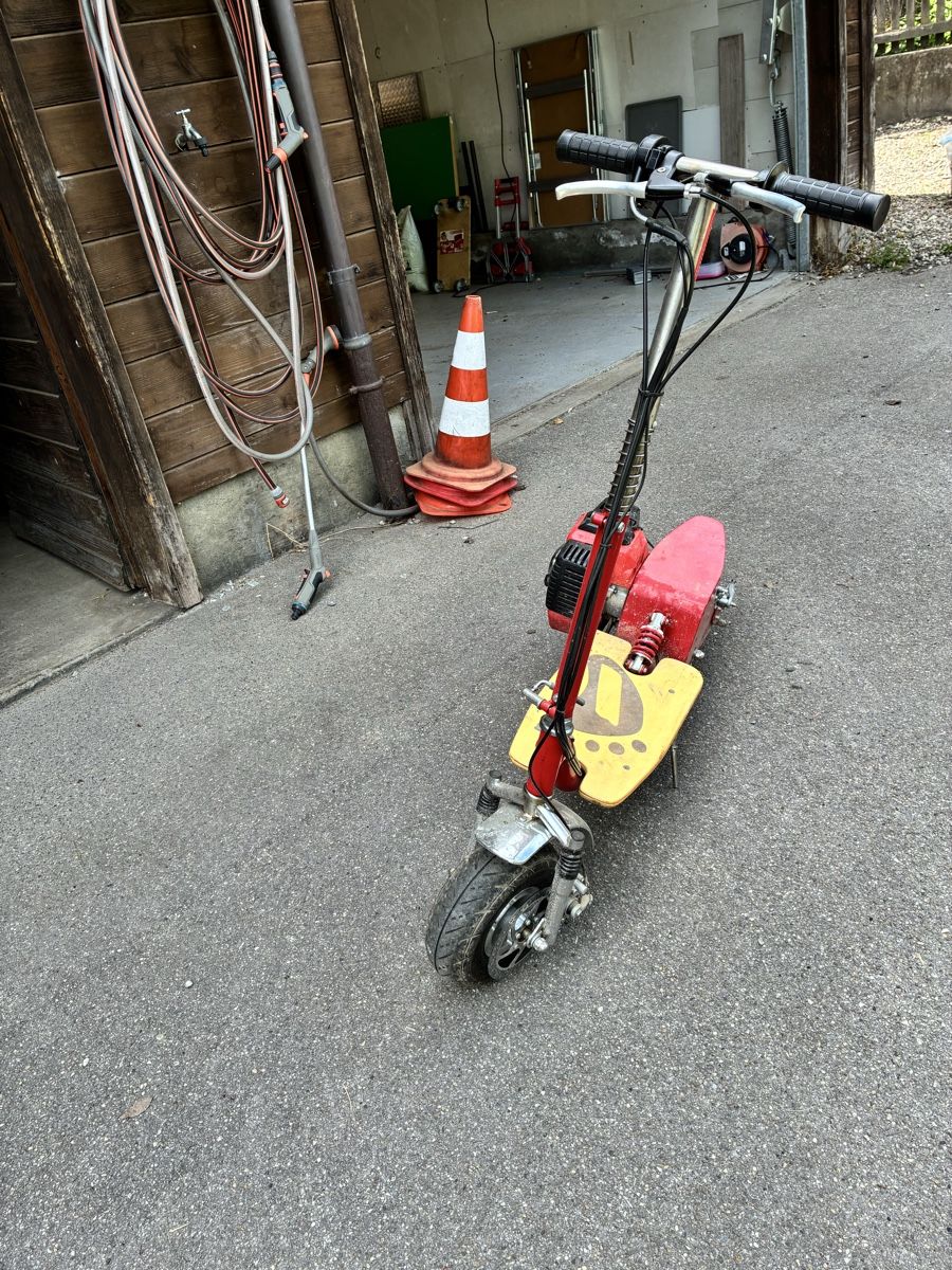 Scooters: Trottinette Scooter Benzin – D'occasion à Oberburg par 4207simon 4