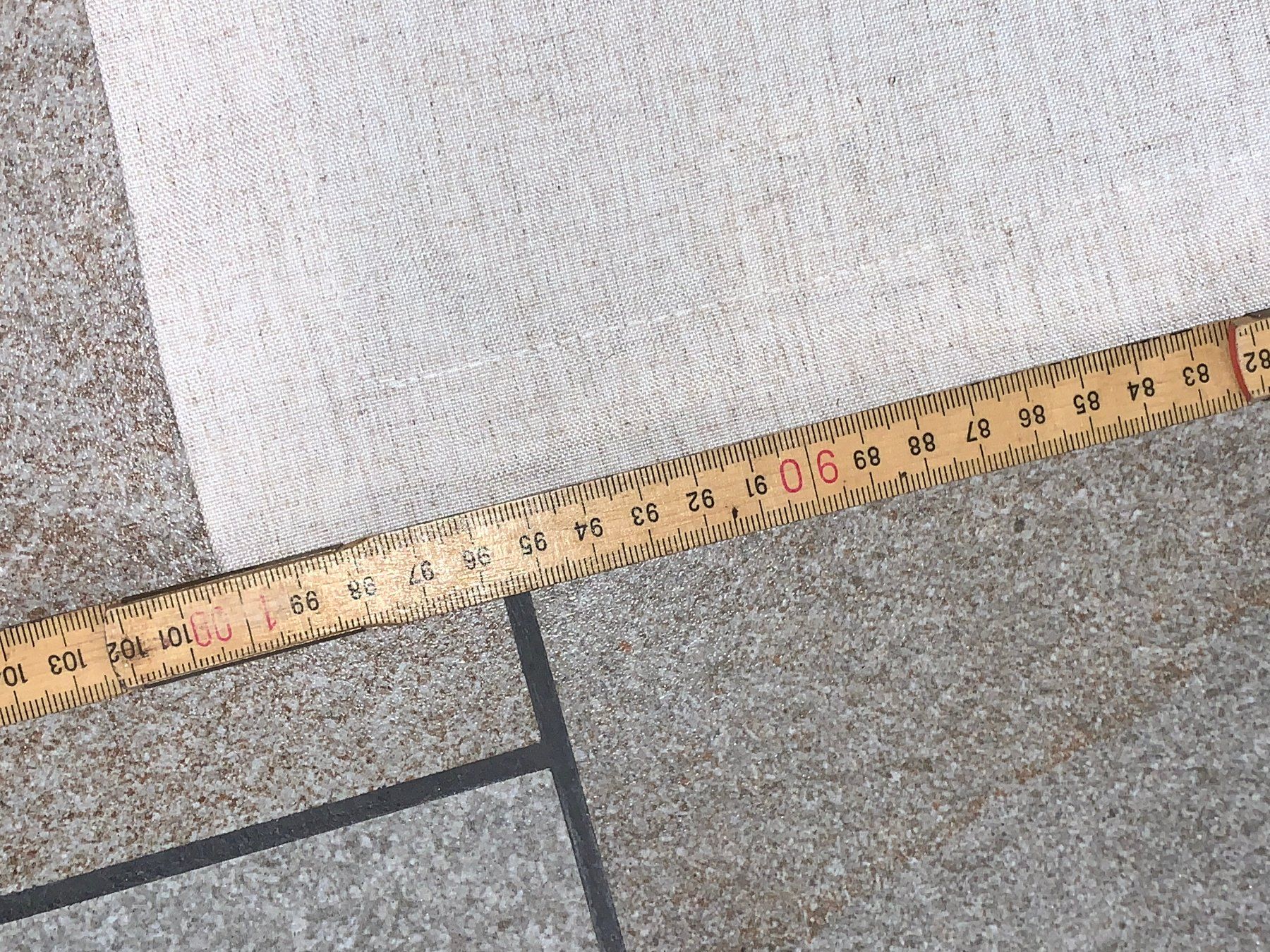 Altra biancheria da tavola: Quadratische Tischdecke 100x100cm – Usato da Rickenbach SZ venduto da Frickler 1