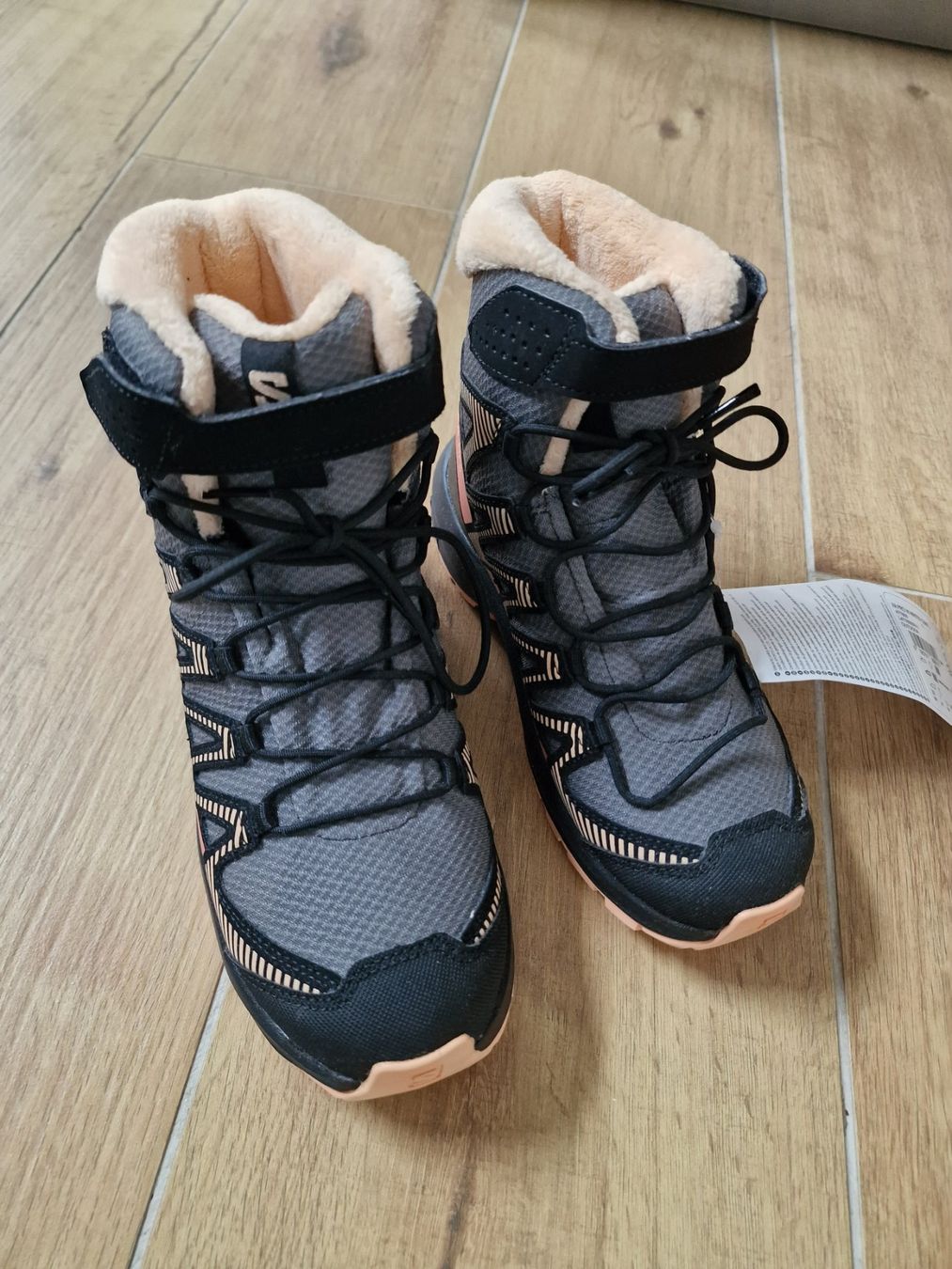 Salomon Scarpe per ragazze: Neue schöne Salomonschuhe Grösse 33 – Nuovo e nell'imballaggio originale da Knonau venduto da liebenic01