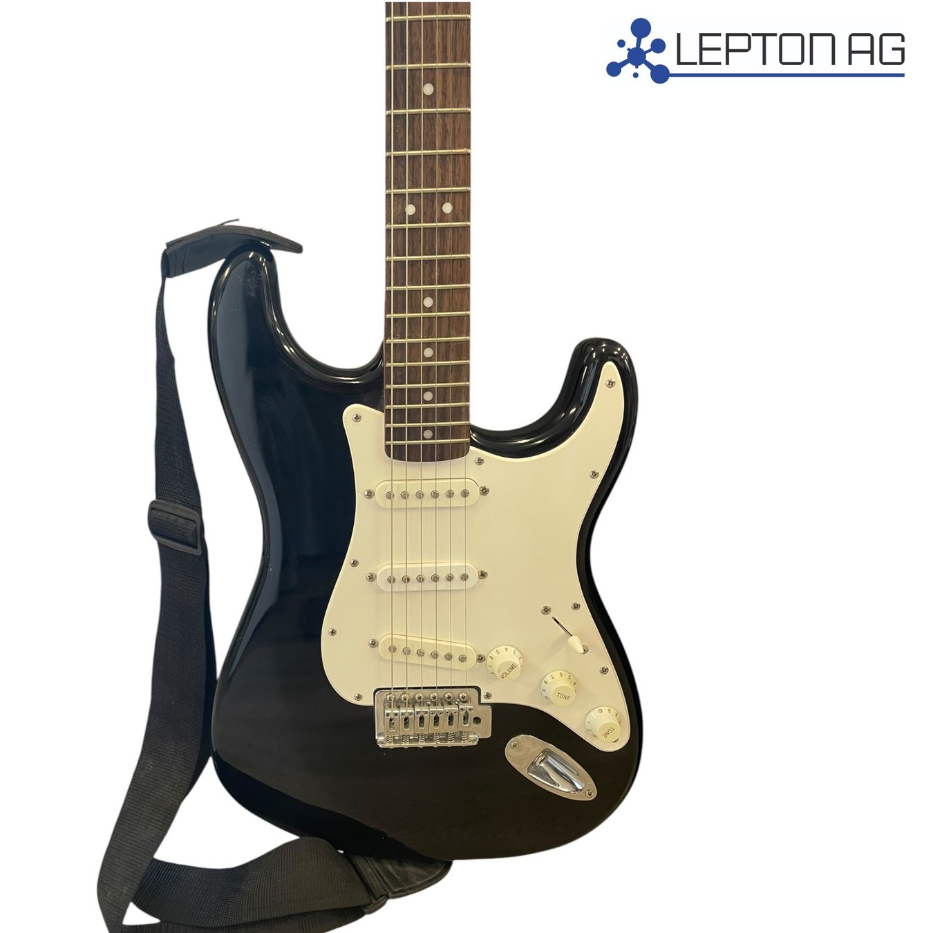 Fender Musikinstrumente: Fender Squier Stratocaster Affinity E-Gitarre mit Verstärker – Gebraucht aus Niederdorf von LeptonAG 2