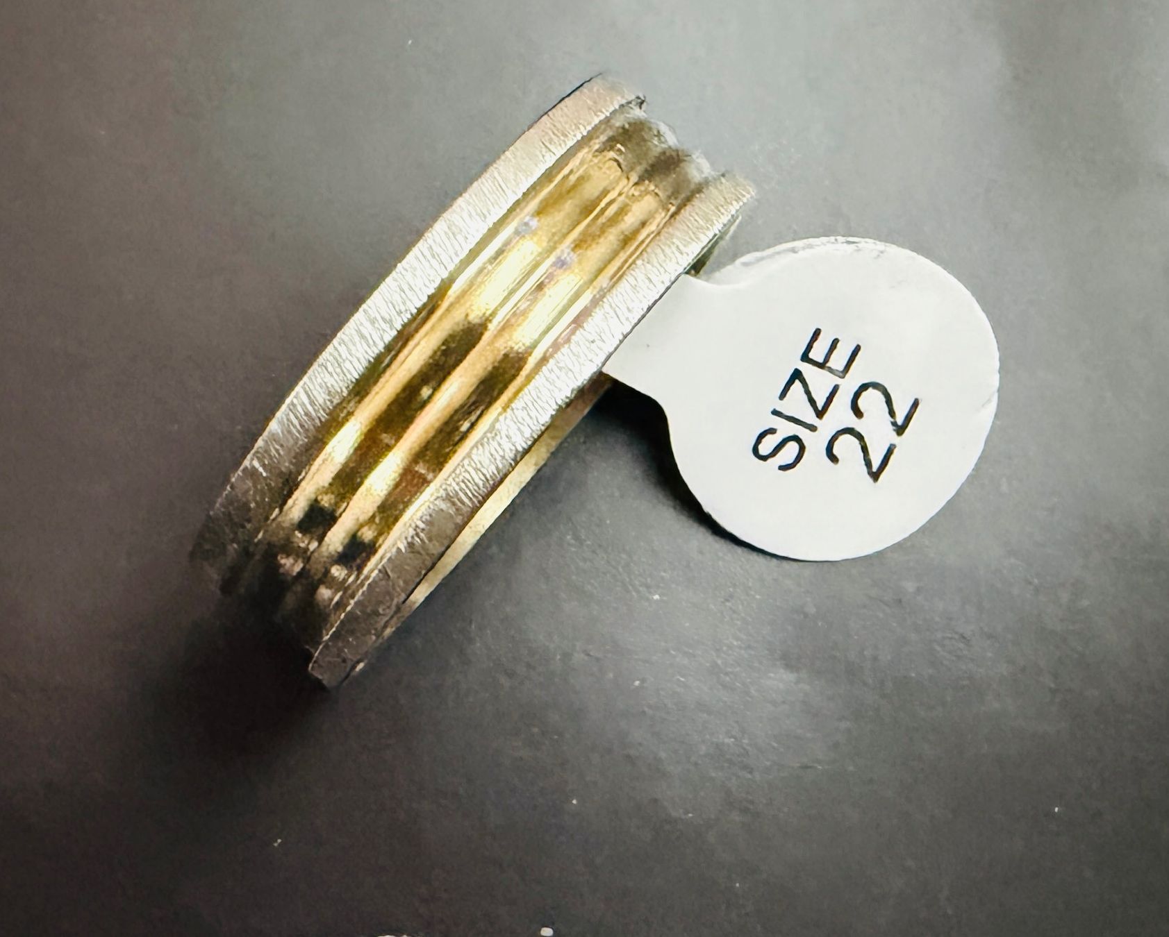 Anelli: Edelstahlring, Gold/Silber Design - Grösse 22 – Nuovo (secondo la descrizione) da Dietikon venduto da Emoruk 1