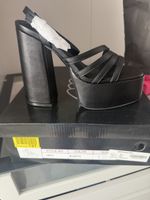Schwarze Plateau Sandalen Grösse 39- Perfekt für den Sommer!