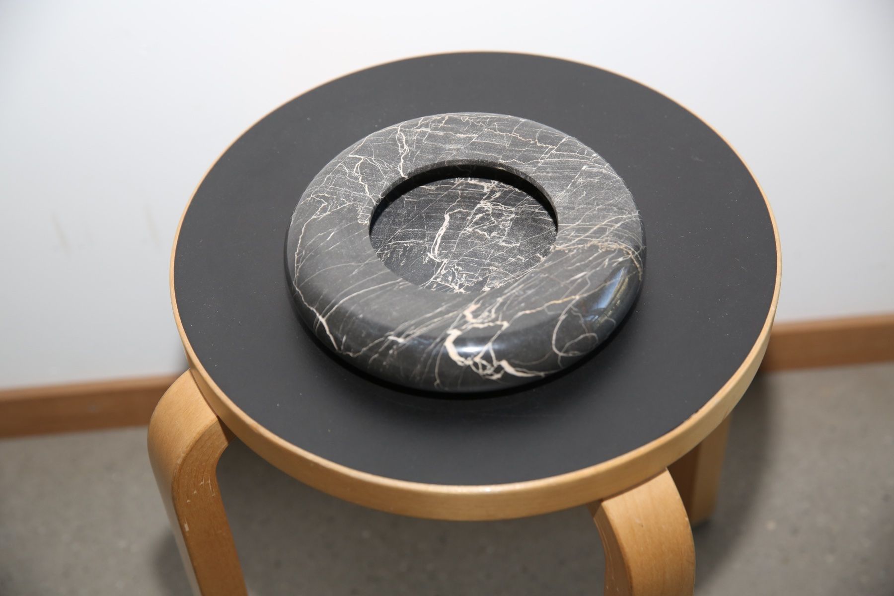 Ciotole: Marquina marble bowl – Usato da Zürich venduto da considermichael