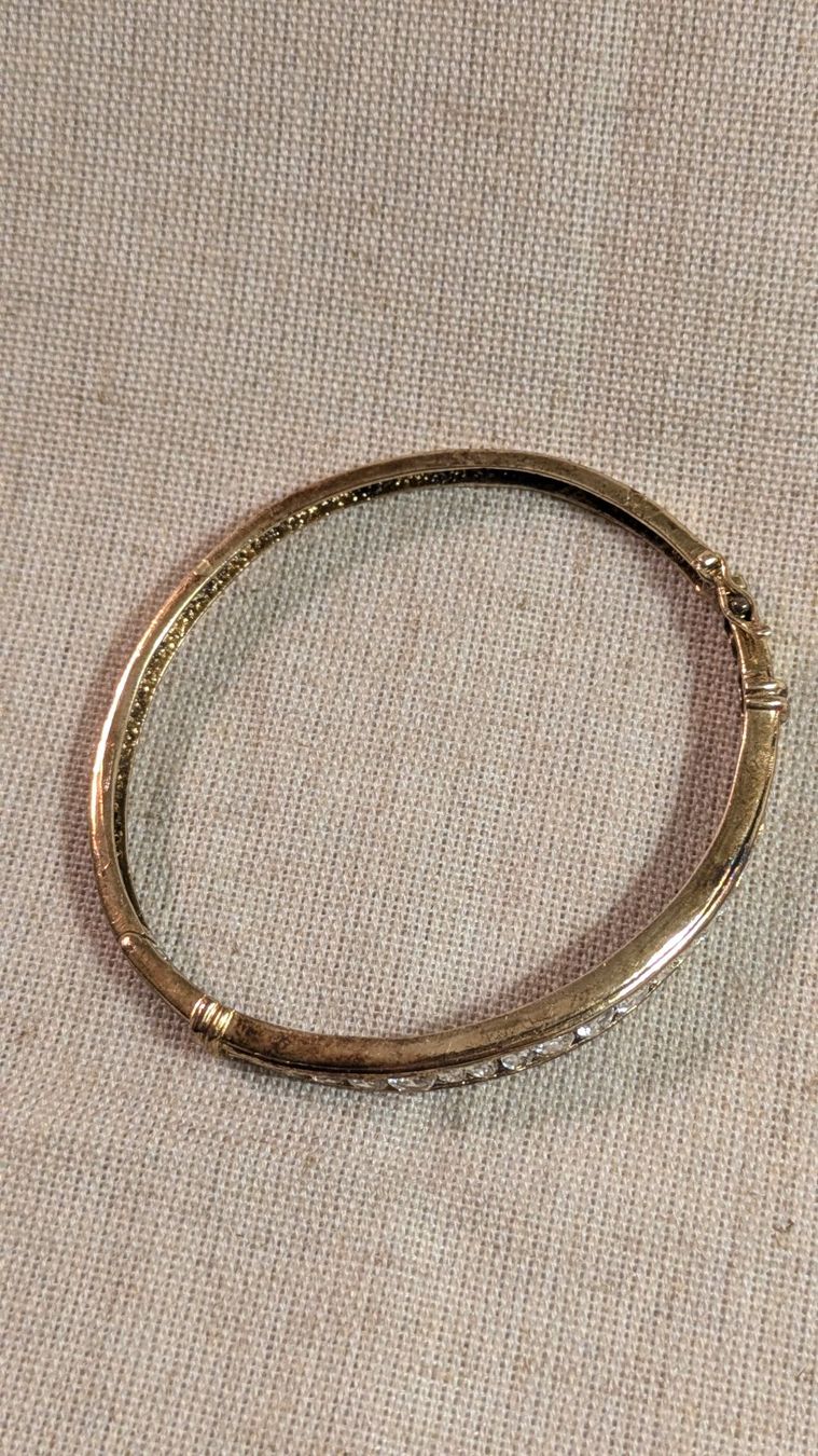 Armbänder & -reifen: Goldiger Armreif aus Silber mit Strass – Gebraucht aus Basel von Shikari 3