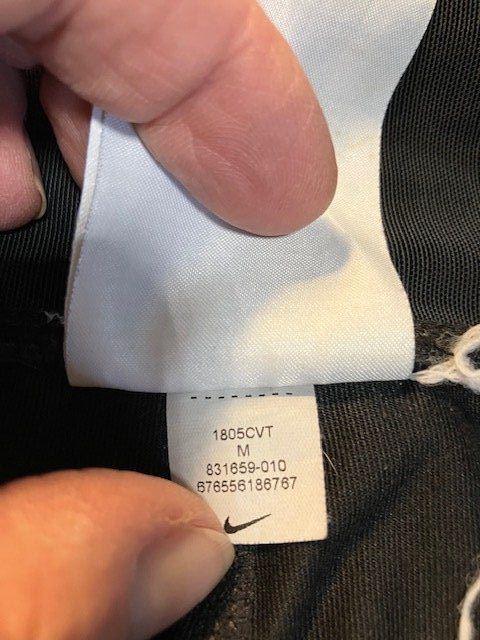Nike Pantaloni: trainigshose gr.m – Usato da Schwarzenberg LU venduto da kindler007 4