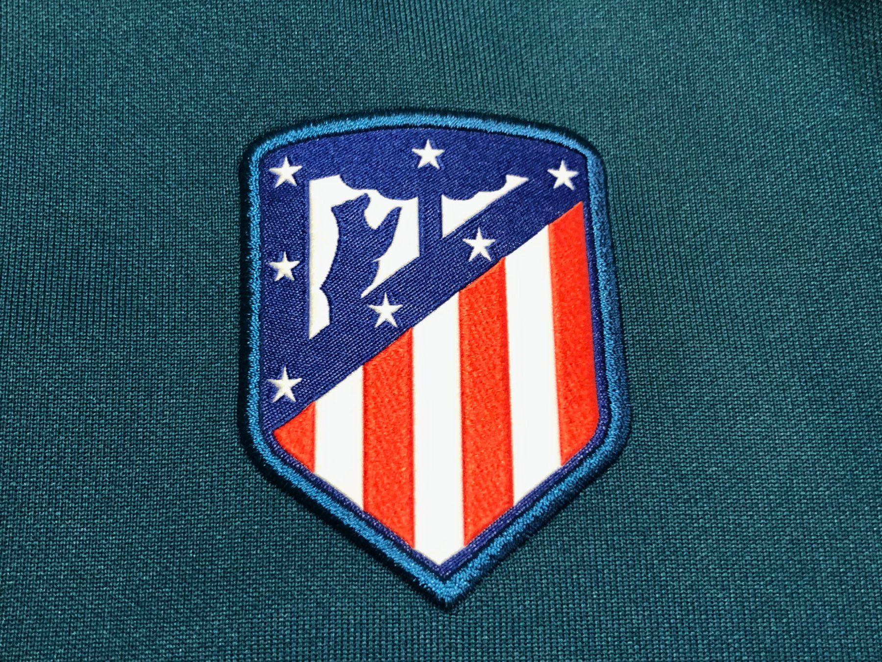 Nike Jacken: Nike jacket Atletico Madrid Size S – Gebraucht aus Zürich von le_souk 2