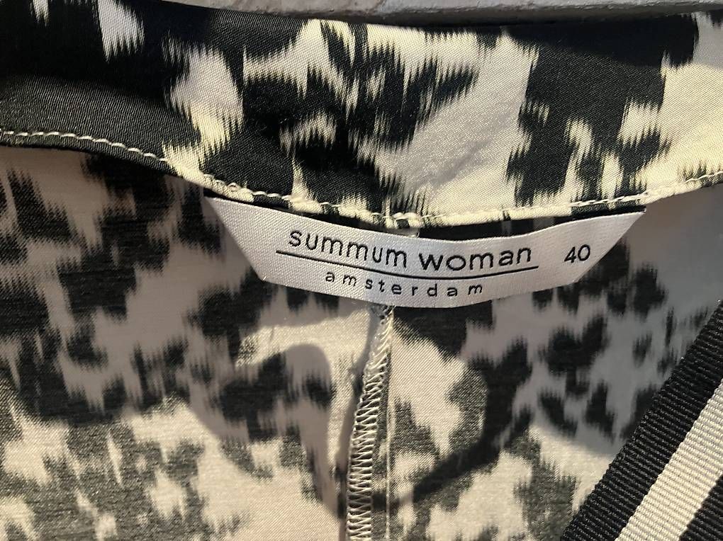 Camicette: Bluse von Sumum, Gr. 40 schwarz-ecru – Usato da Lyss venduto da stubenwagen 3