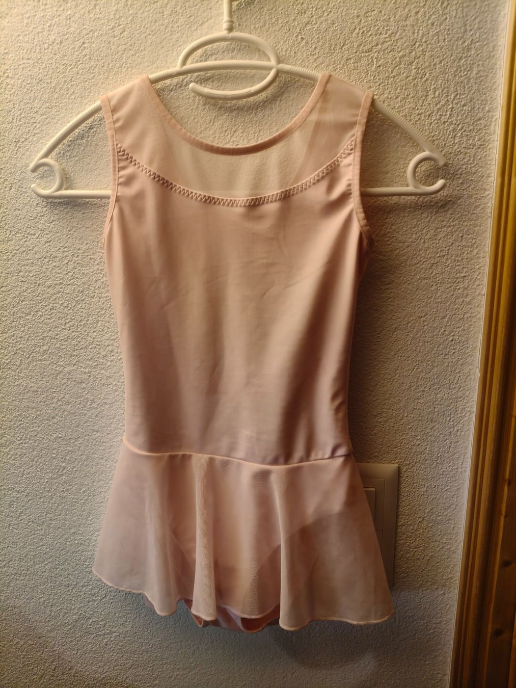 Lotti & Set di vestiti: Ballettkleider Gr. 128-134 – Usato da Sargans venduto da SE3 2