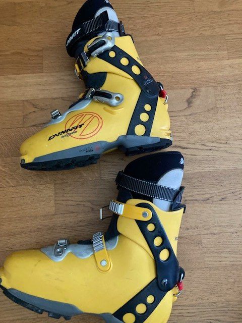 Dynafit Scarpe da uomo: Tourenskischuhe Dynafit TLT4 – Usato da St. Gallen venduto da Geoka