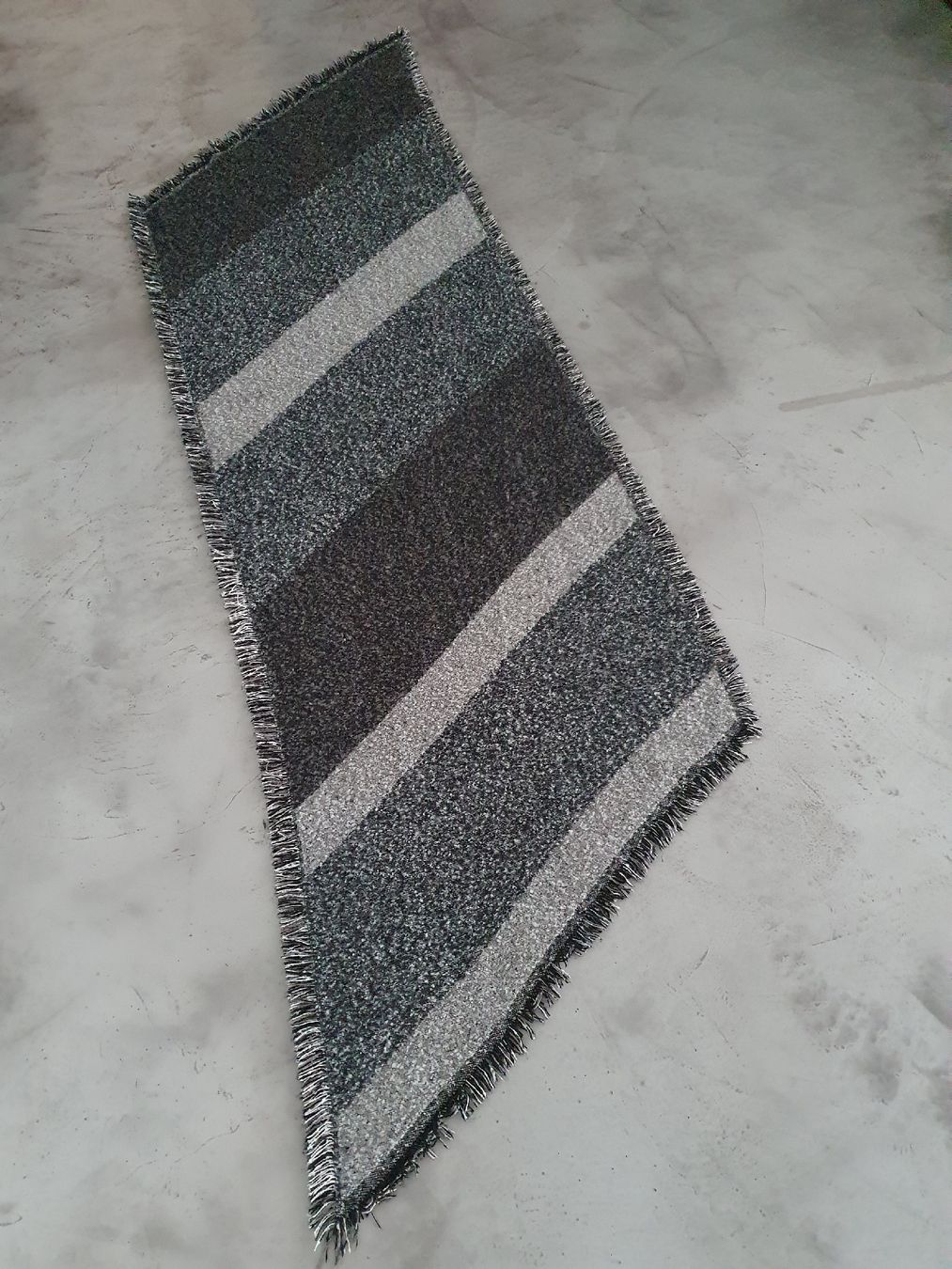 Foulard & Sciarpe: Schal, schwarz, grau – Usato da Steinach venduto da Xamax18 3