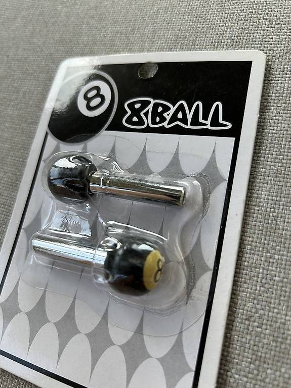 Placchette & Badge: Moon Eyes Eight Ball Türpins – Nuovo e nell'imballaggio originale da Thayngen venduto da Neuhof80