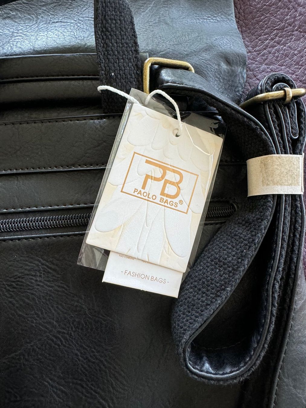Zaini: Neu Rucksack Schwarz Kunstleder 34 x 34 cm – Nuovo e nell'imballaggio originale da Kirchdorf AG venduto da coco123 2