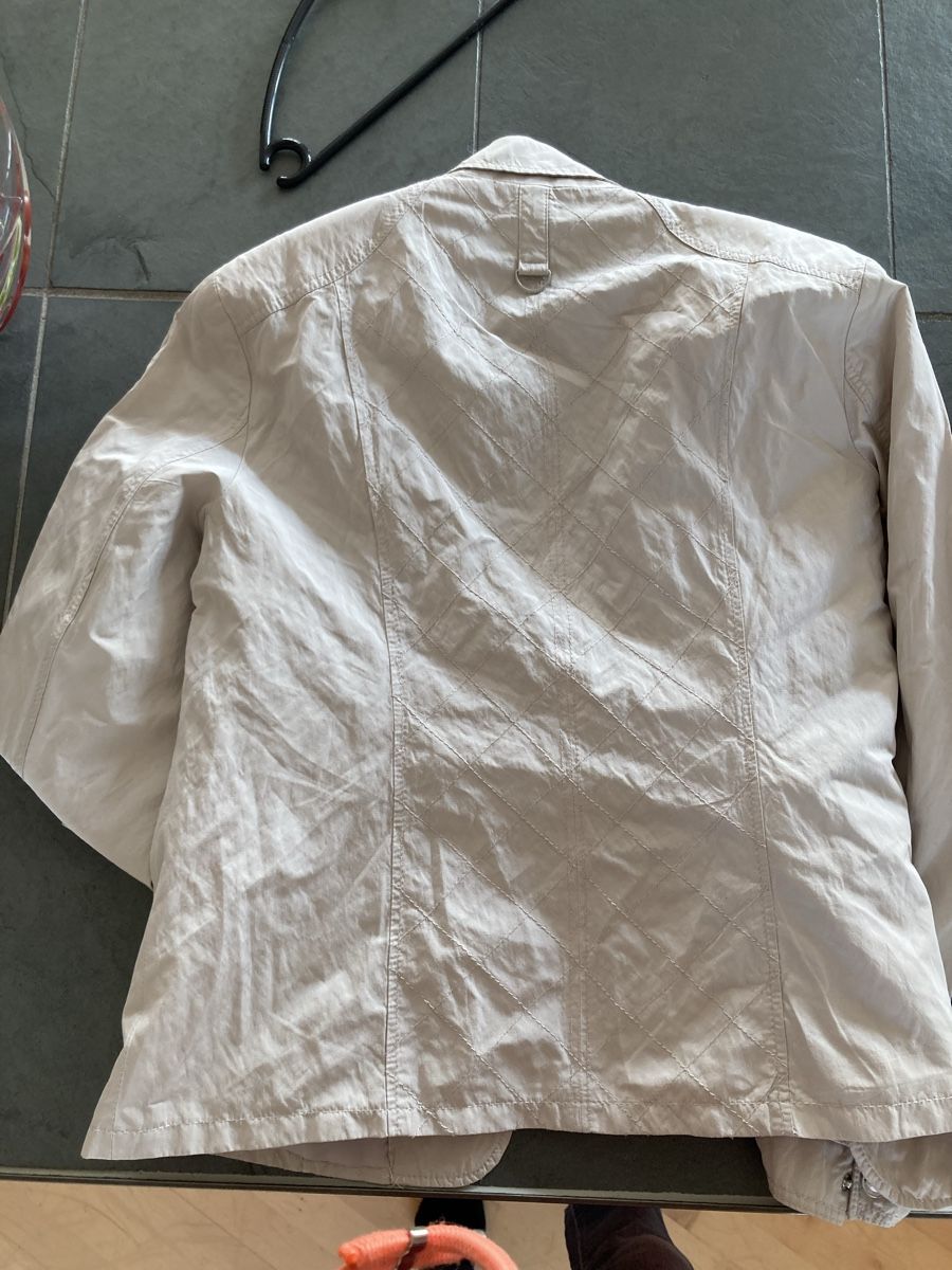 Giacche: Beige Damen Jacke Gr. 40 – Usato da Kesswil venduto da Branca-01 1