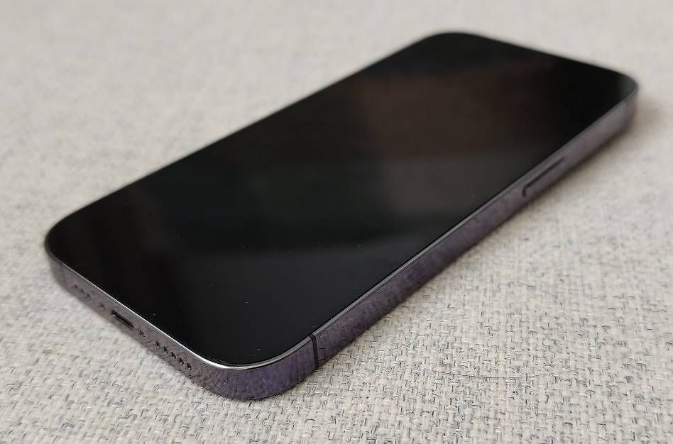 Apple Telefoni cellulari / Smartphones: Iphone 14 Pro - 256GB - Deep Purple - Preis VB – Usato da Horw venduto da kingstar34 2